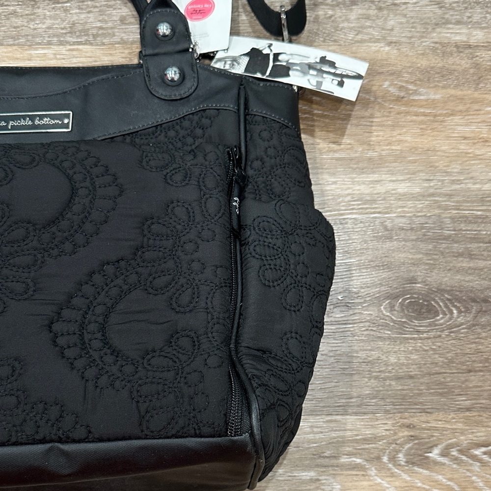 NWT! Petunia Pickle Bottom Black City Carryall Shoulder/Diaper Bag - Picture 4 of 16
